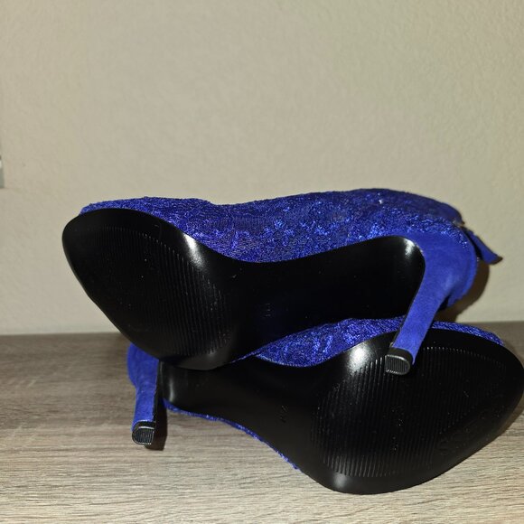 GUESS Arya Cobalt Mid Calf Lace Booties Size 7M NWOB - Picture 5 of 11